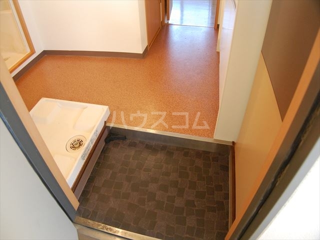 ����19