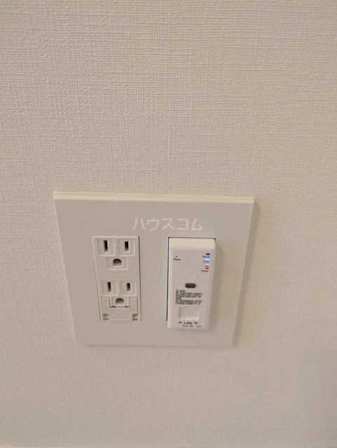����10