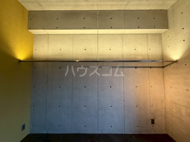 ����14
