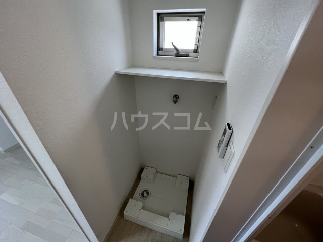 ����14