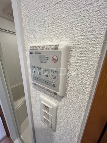 ����10