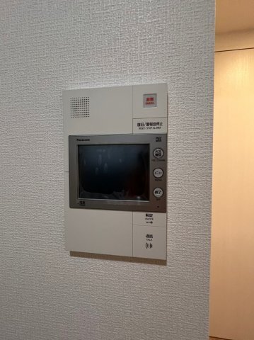 ����8