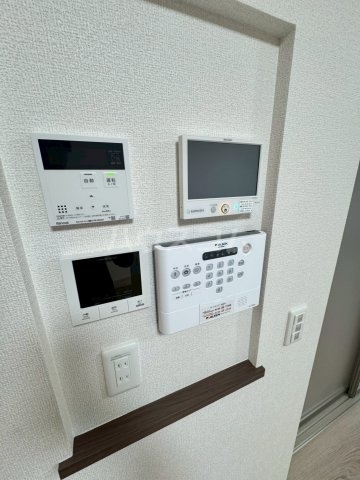 ����10
