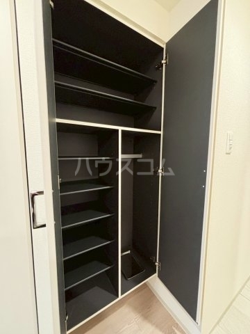 ����8