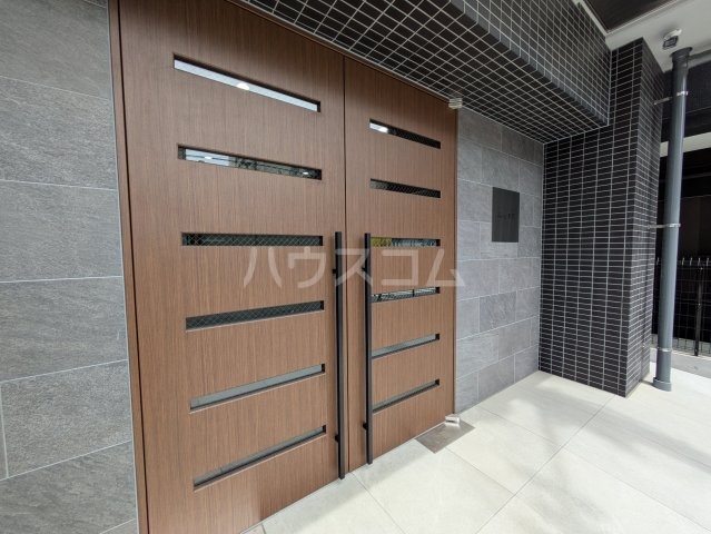 ����19