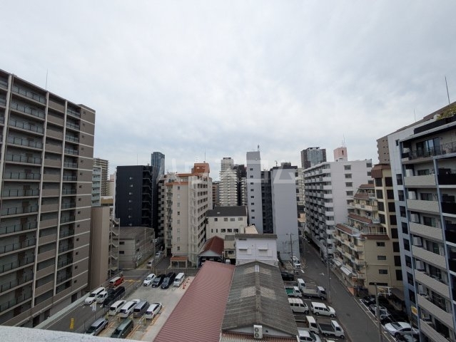 ����10