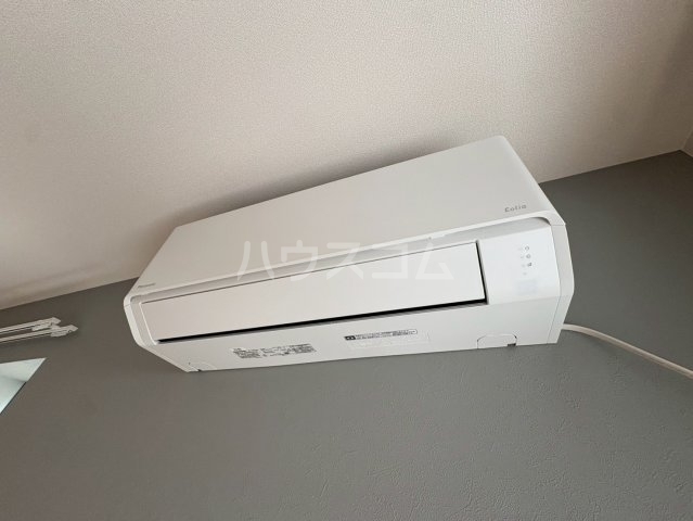 ����10
