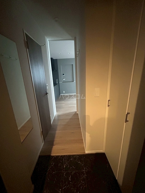 ����8