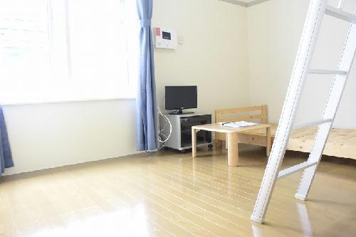 ����12