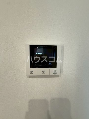 ����11