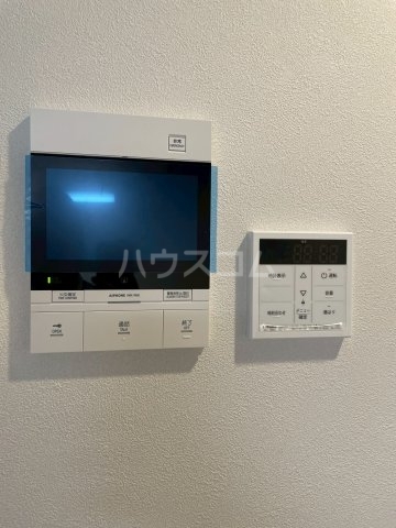 ����13