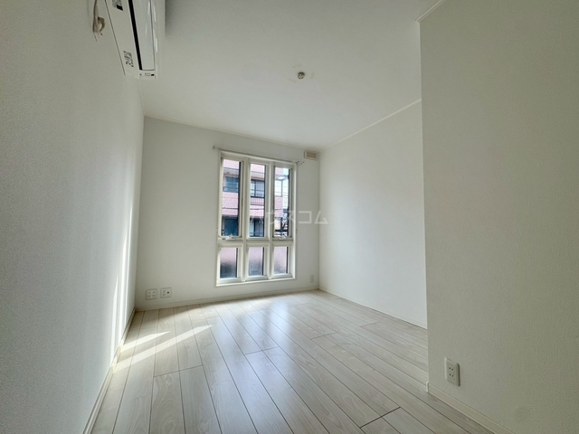 ����6