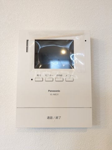 ����11