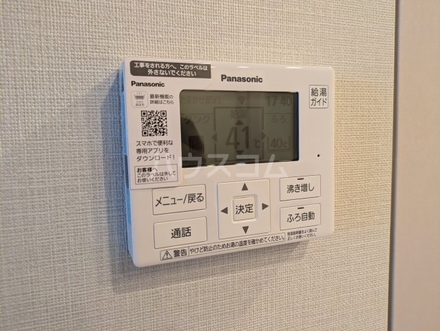 ����16