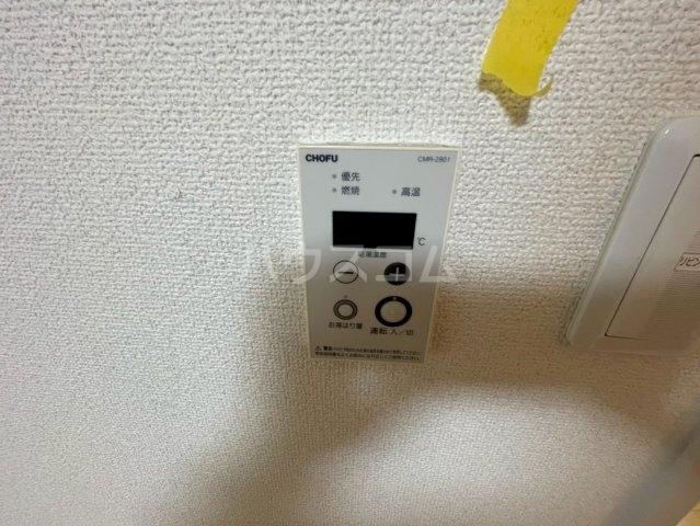 ����8