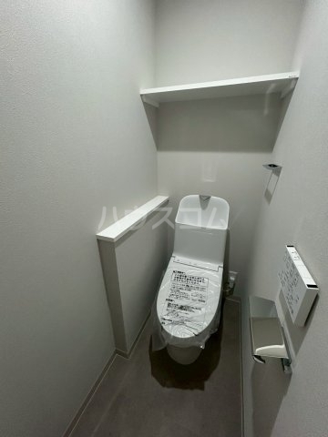 ����17