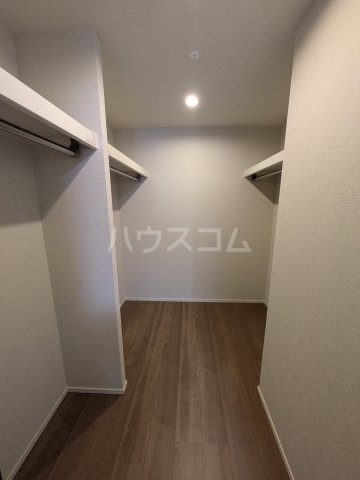 ����7