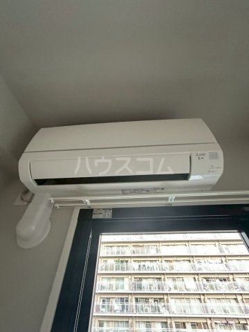 ����8