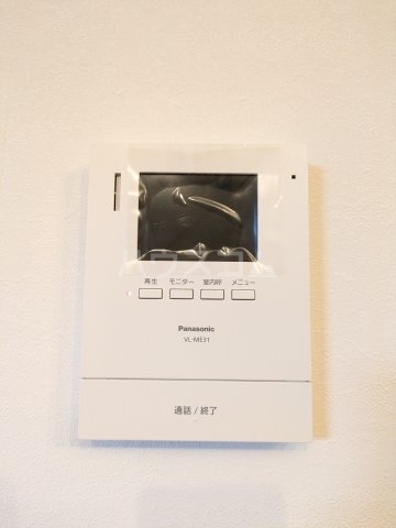 ����10
