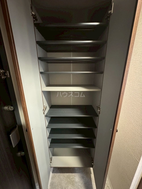 ����23
