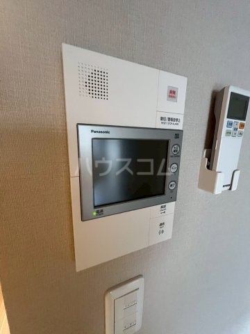 ����10