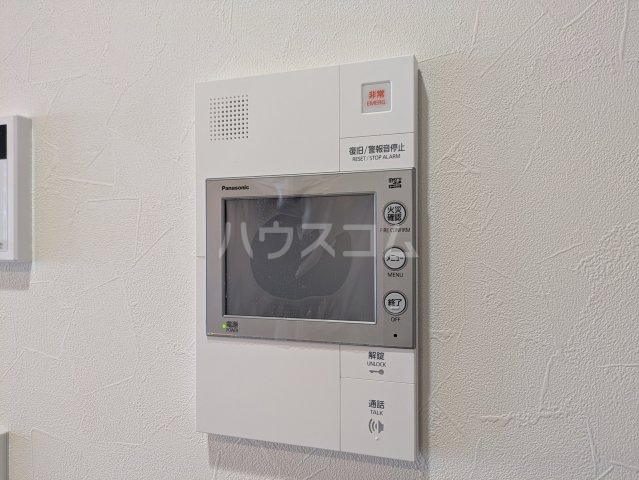 ����8