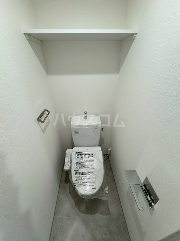 ����4