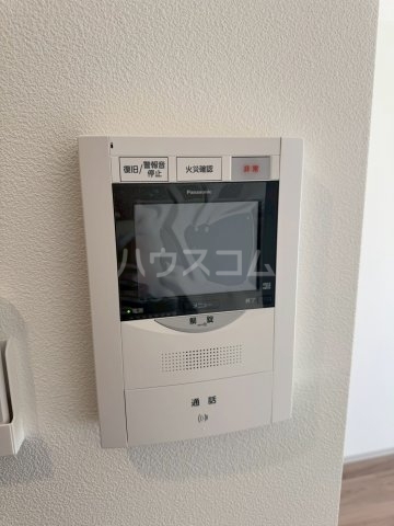 ����13