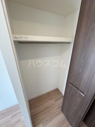 ����7