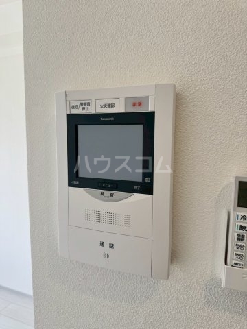 ����10