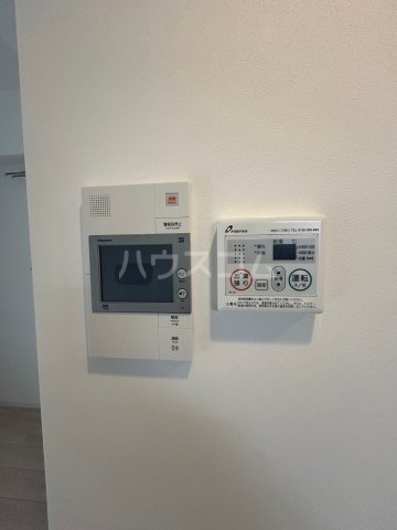 ����10