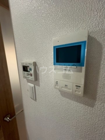����10