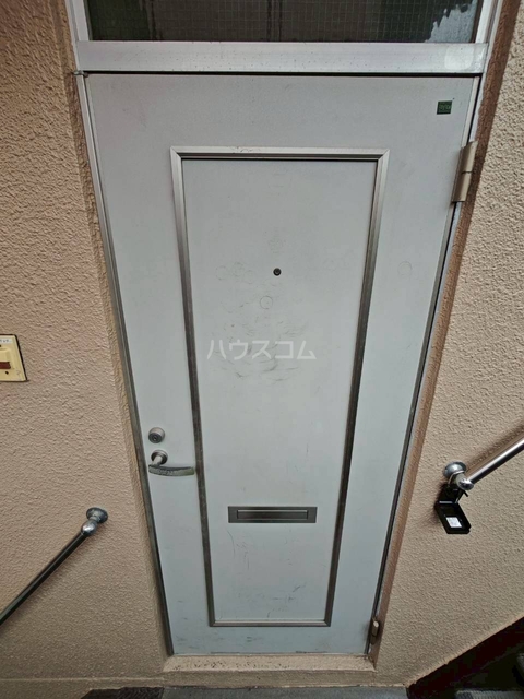 ����21
