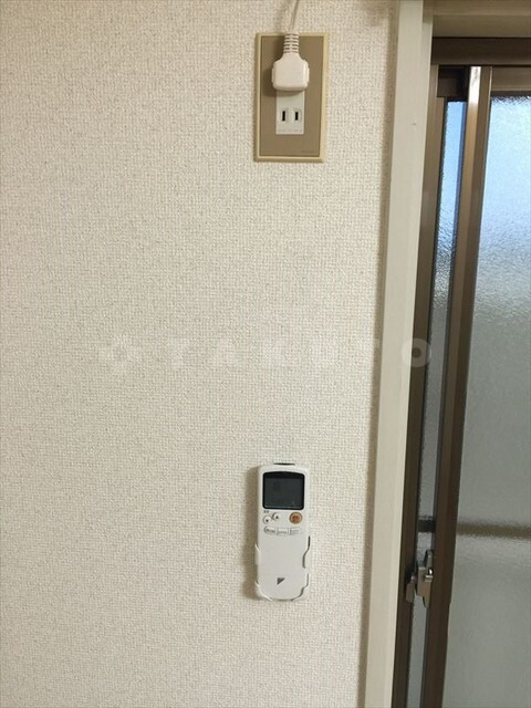 ����17