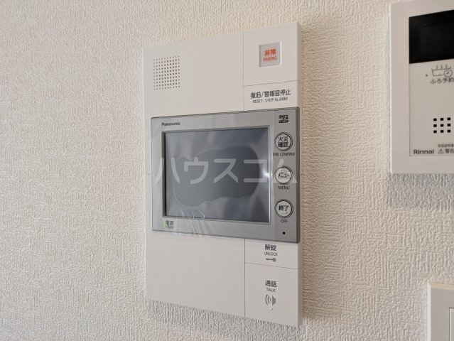 ����8