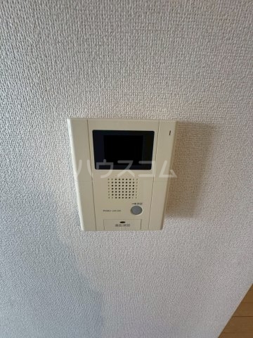 ����10