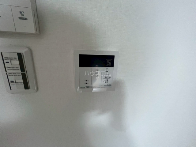 ����13