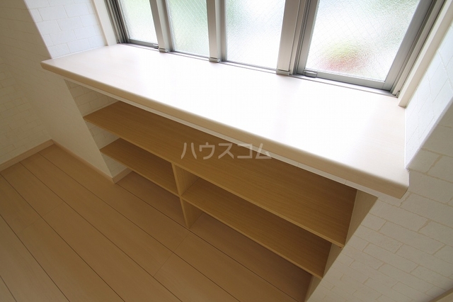 ����11