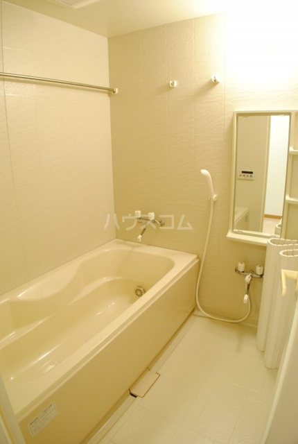 ����3