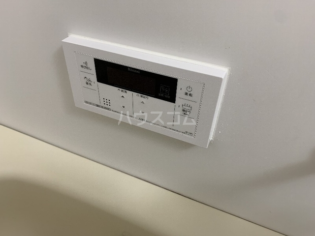 ����21