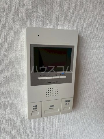����11