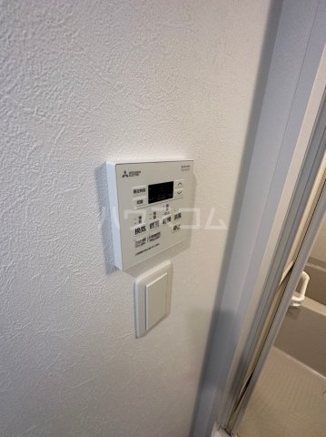 ����11