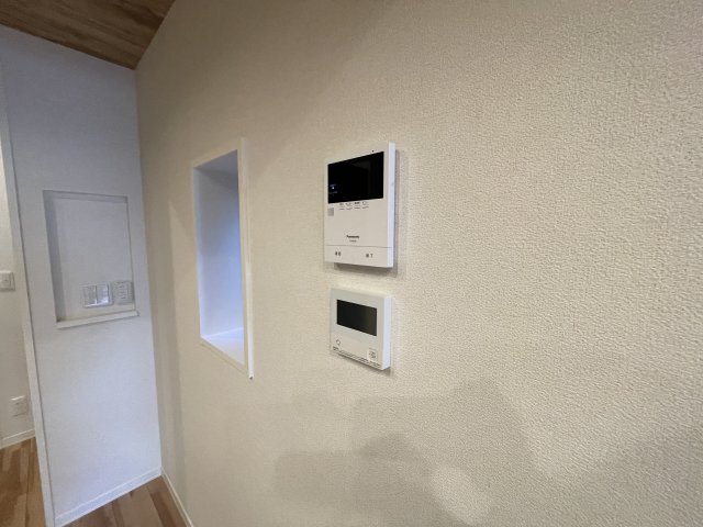 ����14