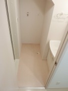 ����12
