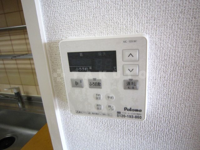 ����11