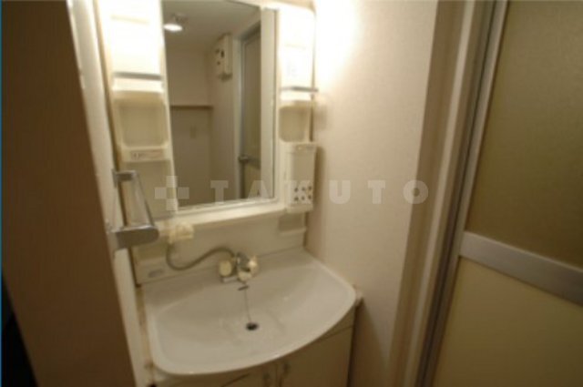 ����5