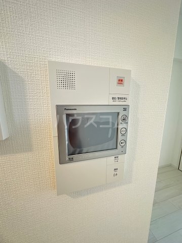 ����11