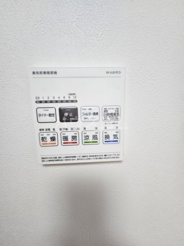 ����13
