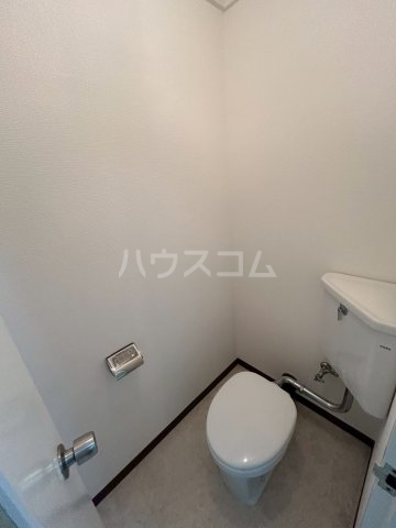 ����17