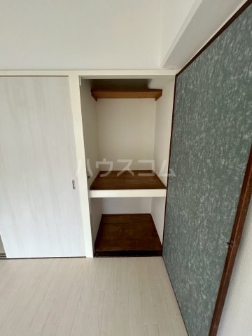 ����8